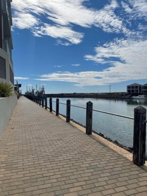 Apartment 3 Wallaroo Marina Екстериор снимка
